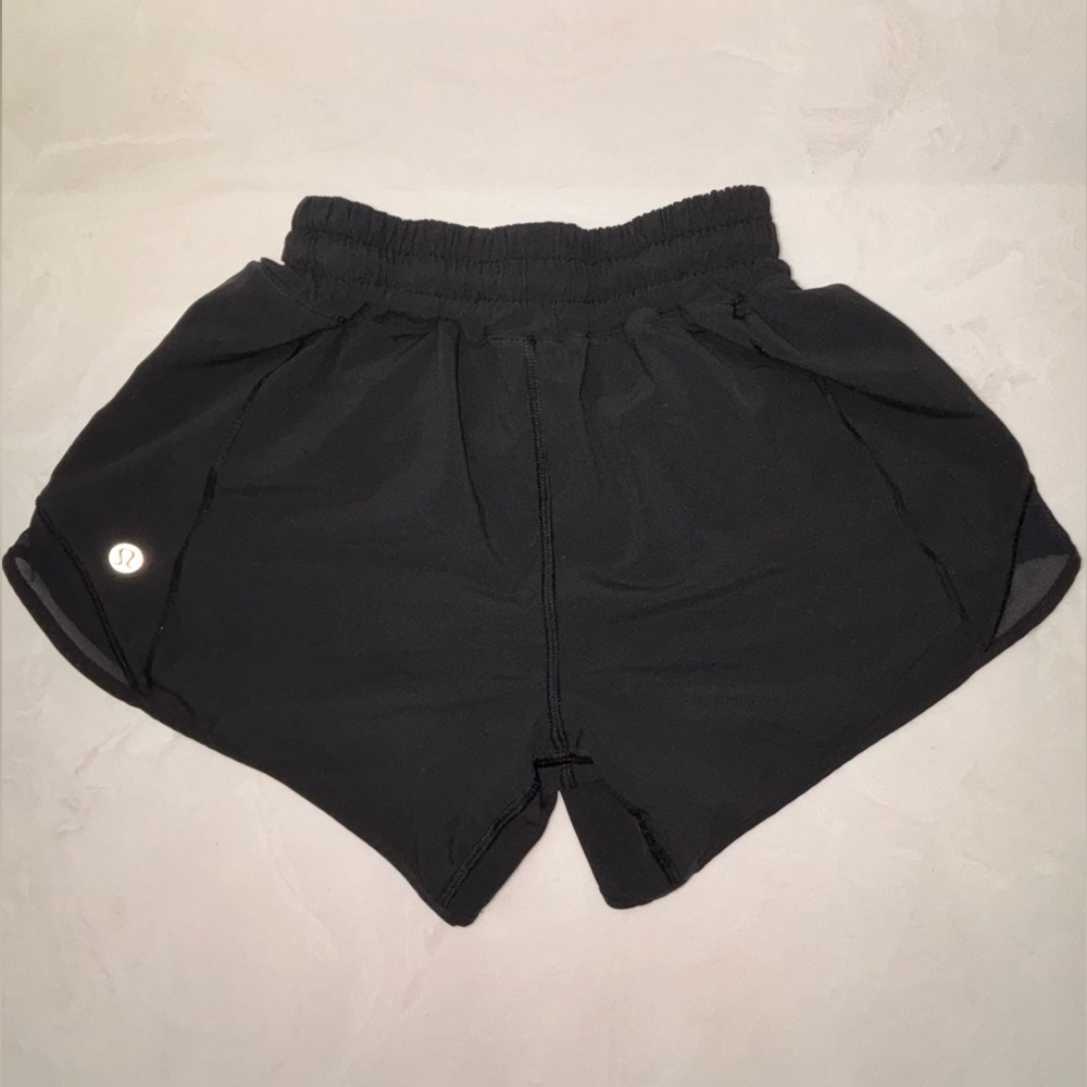 Lululemon hotty hot shorts 4" inseam size 0